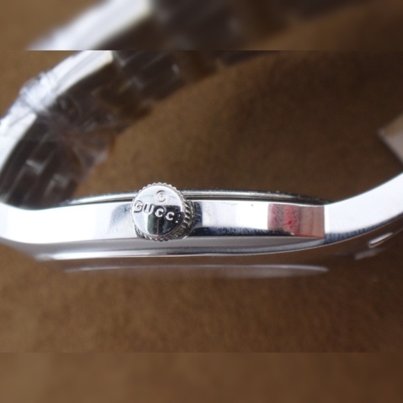 NWT Authentic Gucci Silver Stainless Steel Watch - Picture 2 of 4